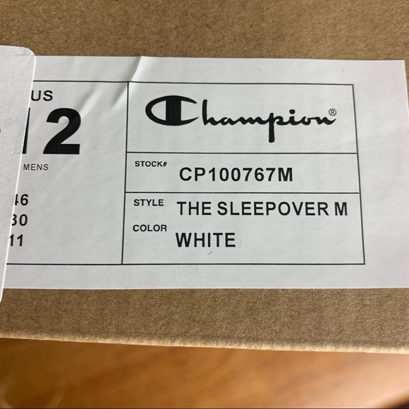 🎄 Champion Slippers NIB 🎄 - Picture 9 of 11